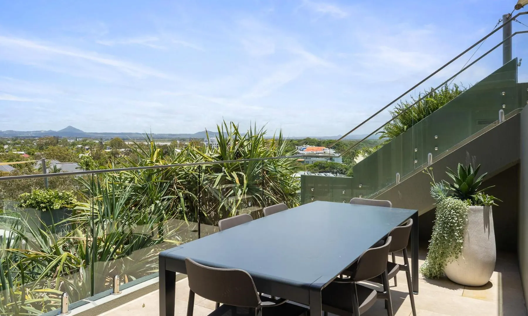 Hastings Park: Noosa Paradise, Laguna Bay Views Australia